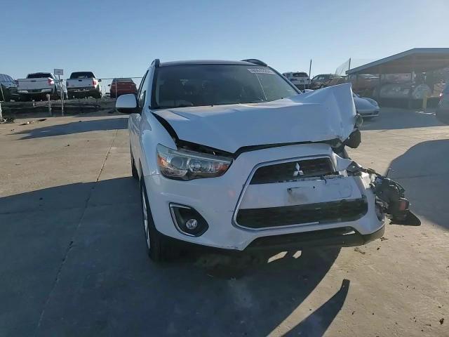 2013 Mitsubishi Outlander - Image 12