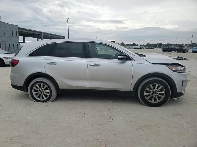 2019 Kia Sorento - Image 11