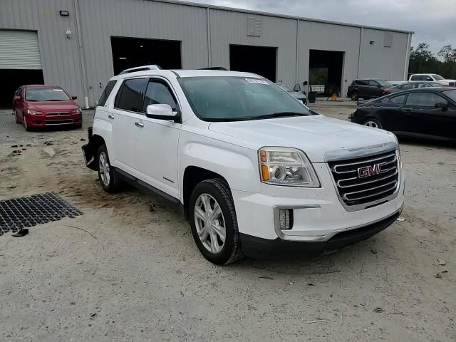2016 GMC Terrain - Image 11