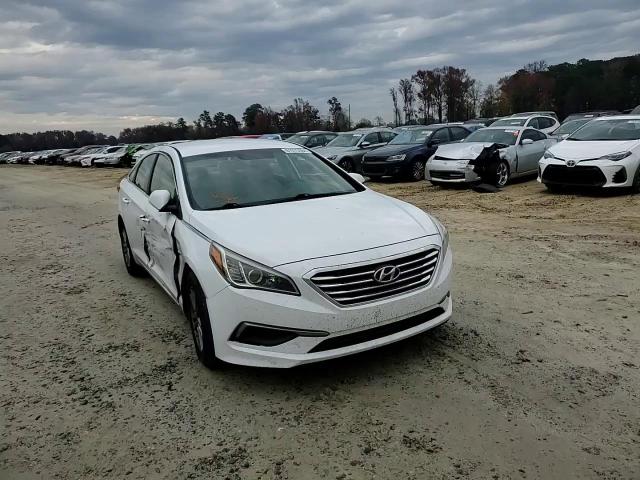 2017 Hyundai Sonata - Image 11