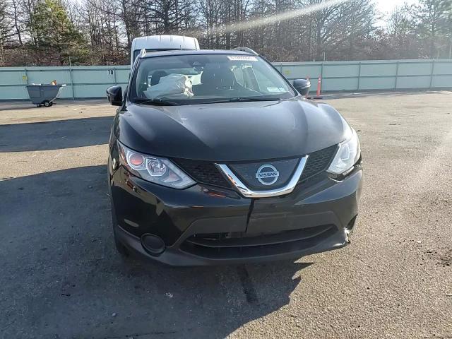 2019 Nissan Rogue - Image 12
