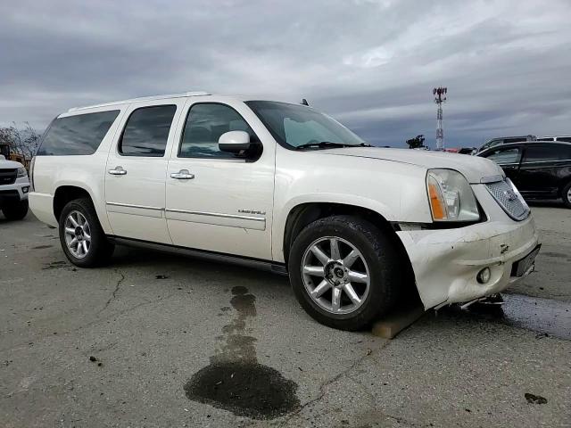 2012 GMC Yukon - Image 12
