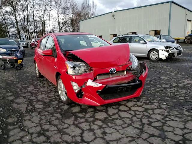 2015 Toyota Prius - Image 11