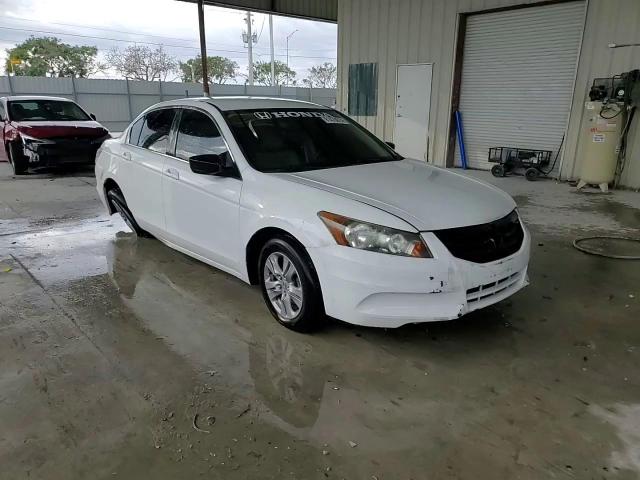 2012 Honda Accord - Image 13