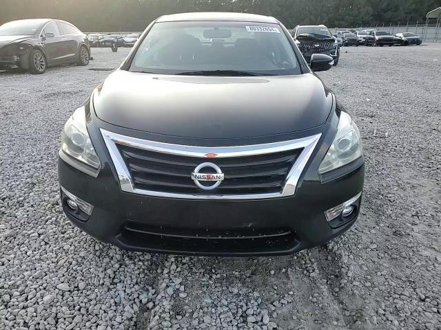 2015 Nissan Altima - Image 10