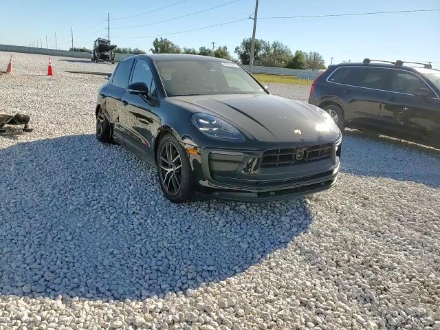 2025 Porsche Macan Base VIN: WP1AA2A57SLB01530 Lot: 80670584