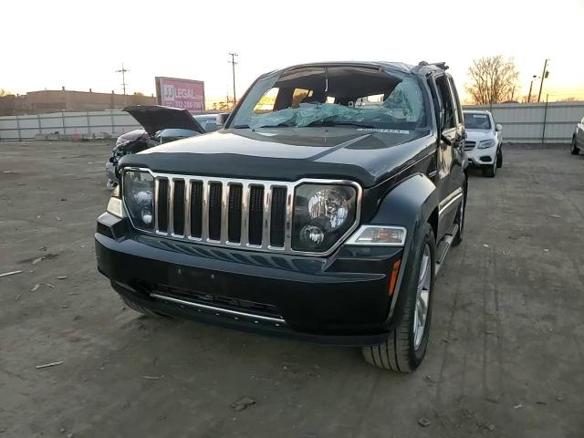 2012 Jeep Liberty (North America) - Image 11