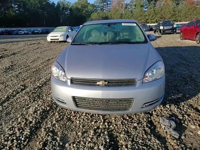 2006 Chevrolet Impala - Image 11
