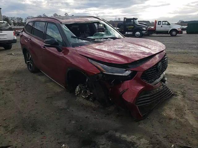2022 Toyota Highlander - Image 11
