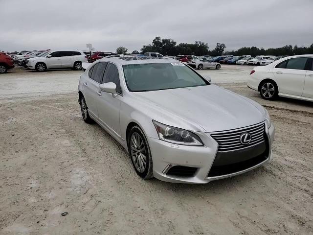 2015 Lexus LS - Image 10