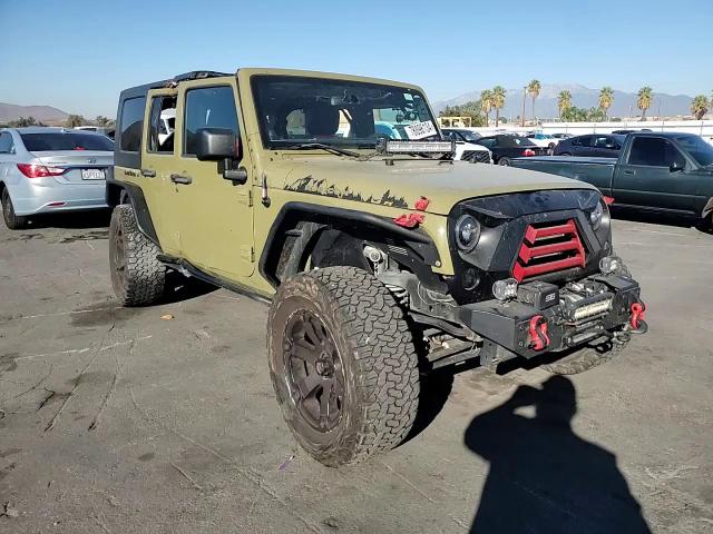 2013 Jeep Wrangler - Image 12