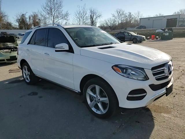 2016 Mercedes-Benz GLE - Image 11