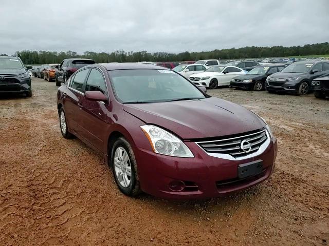 2012 Nissan Altima - Image 10