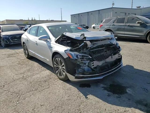 2017 Buick Lacrosse Essence VIN: 1G4ZP5SS1HU210752 Lot: 80238054