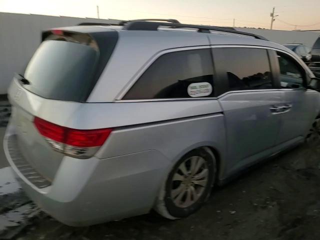 2015 Honda Odyssey - Image 11