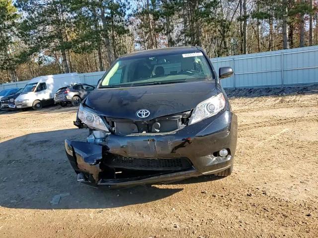 2017 Toyota Sienna Xle VIN: 5TDYZ3DC7HS867807 Lot: 80069554