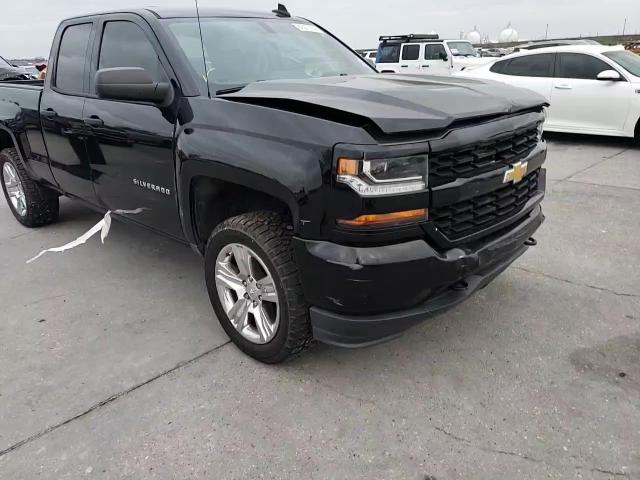 2017 Chevrolet Silverado - Image 11