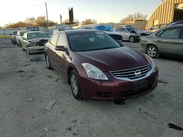 2012 Nissan Altima - Image 11