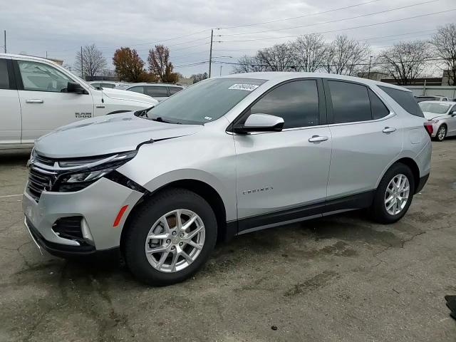 2022 Chevrolet Equinox - Image 12