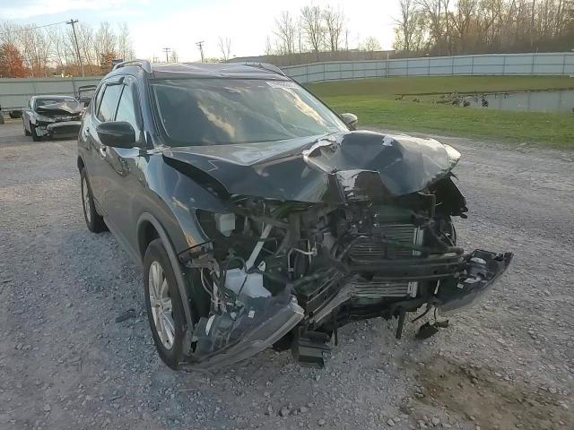 2019 Nissan Rogue - Image 12