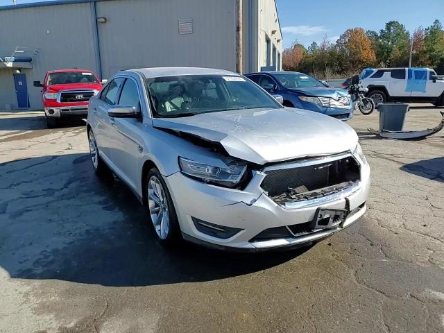 2013 Ford Taurus - Image 13