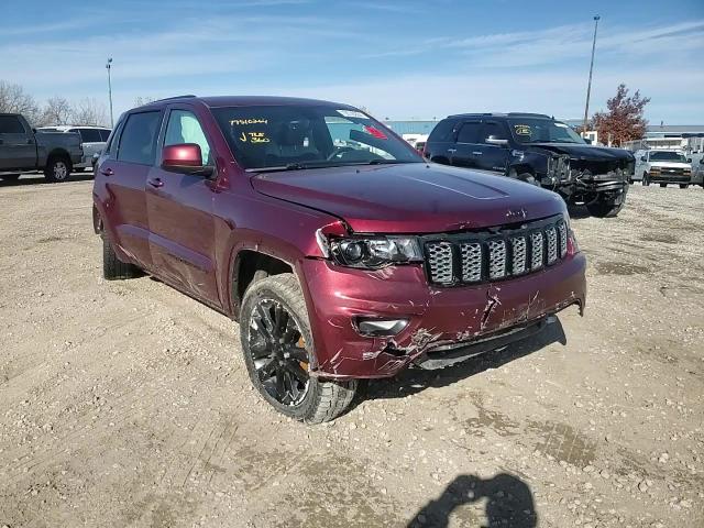 2017 Jeep Grand Cherokee - Image 12