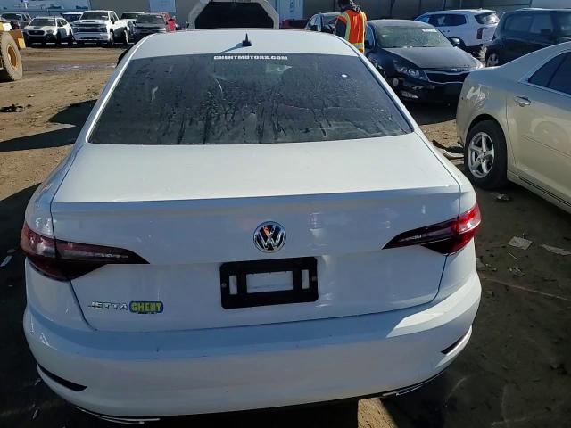 2019 Volkswagen Jetta - Image 12