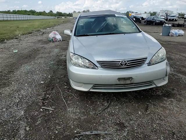 2005 Toyota Camry Le VIN: 4T1BE32KX5U414974 Lot: 79695814