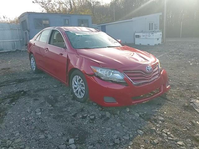 2011 Toyota Camry - Image 11