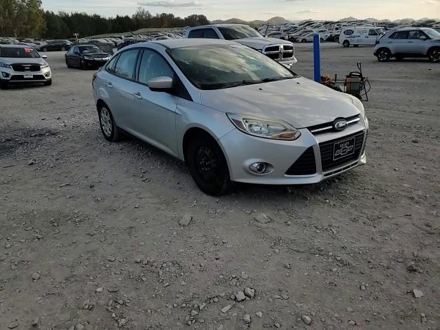 2012 Ford Focus - Image 10