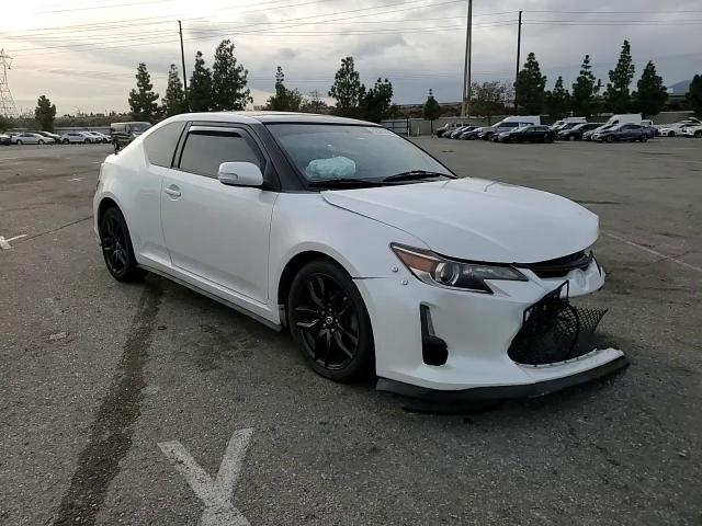 2015 Scion tC - Image 11