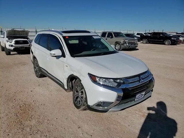 2018 Mitsubishi Outlander - Image 11