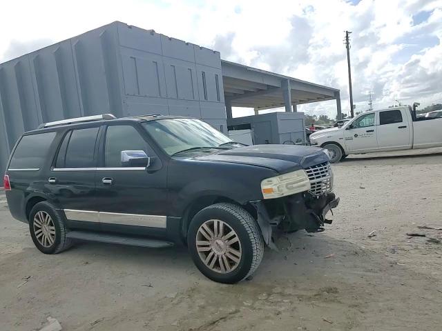 2008 Lincoln Navigator - Image 11