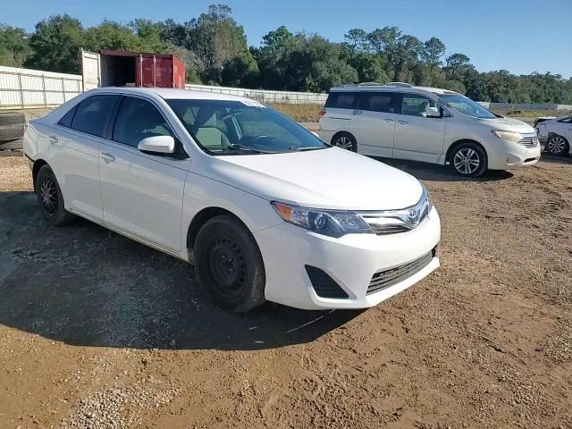 2012 Toyota Camry - Image 11
