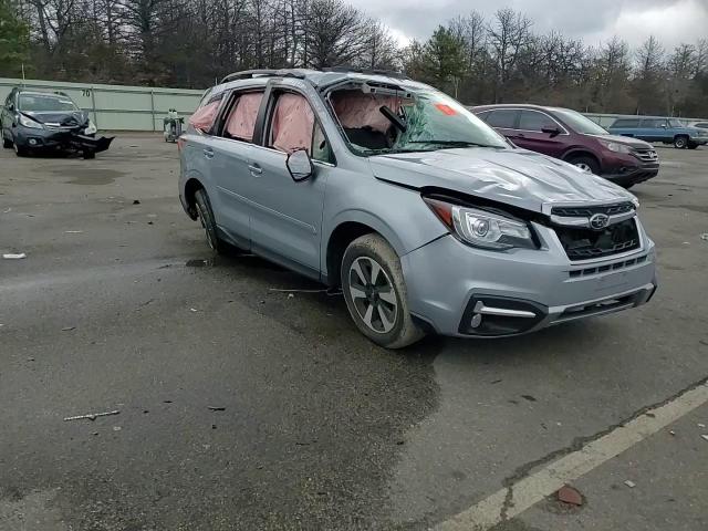 2018 Subaru Forester - Image 11