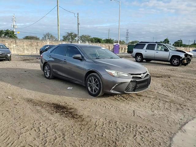 2016 Toyota Camry Le VIN: 4T1BF1FKXGU261236 Lot: 81308724