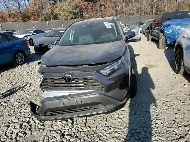 2024 Toyota RAV 4 - Image 11