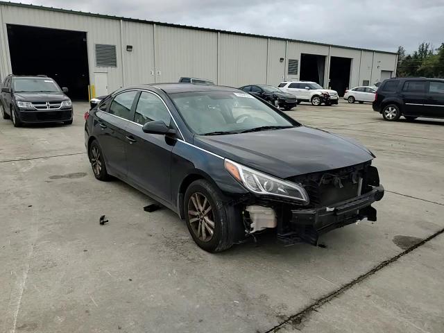 2015 Hyundai Sonata Se VIN: 5NPE24AF2FH100817 Lot: 79064354