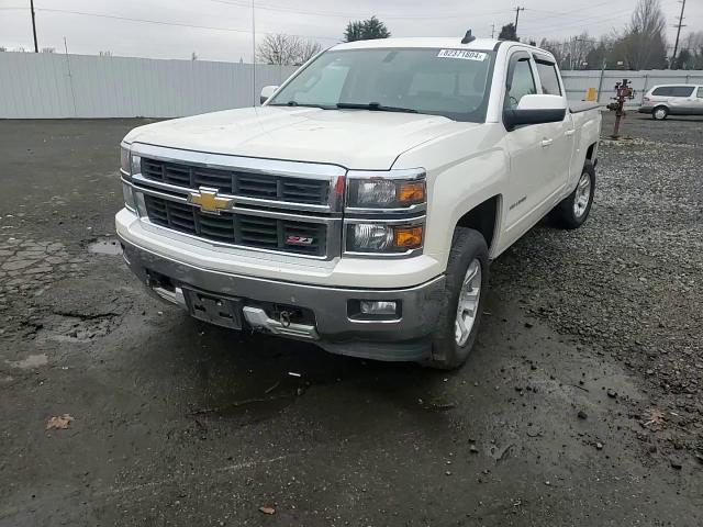 2015 Chevrolet Silverado - Image 10