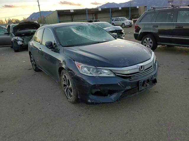 2017 Honda Accord Exl VIN: 1HGCR2F81HA008322 Lot: 81108044