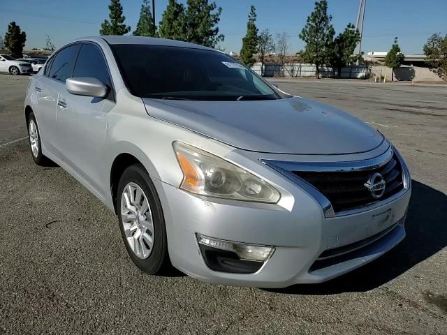 2015 Nissan Altima - Image 11