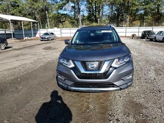 2017 Nissan Rogue - Image 15