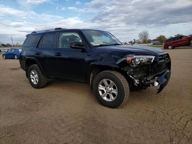 2020 Toyota 4Runner Sr5/Sr5 Premium VIN: JTEBU5JR7L5774434 Lot: 79102364