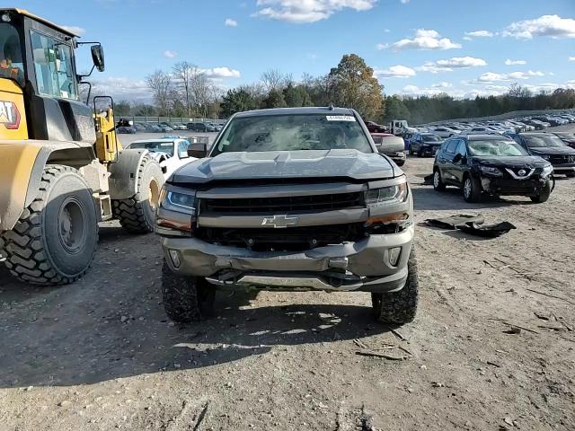 2017 Chevrolet Silverado - Image 10
