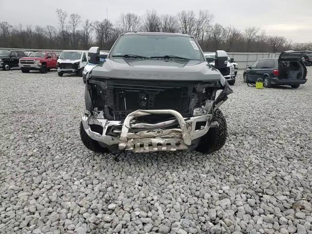 2017 Ford F250 - Image 11