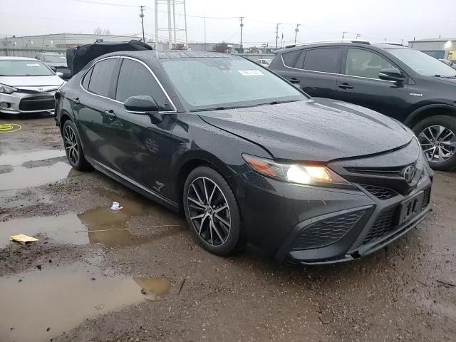 2021 Toyota Camry - Image 14