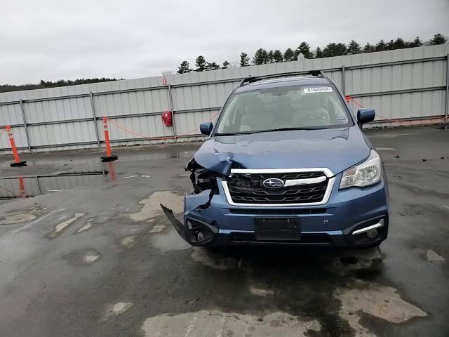 2017 Subaru Forester - Image 11