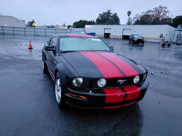2006 Ford Mustang - Image 11