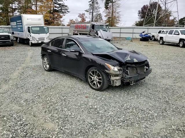 2010 Nissan Maxima - Image 11