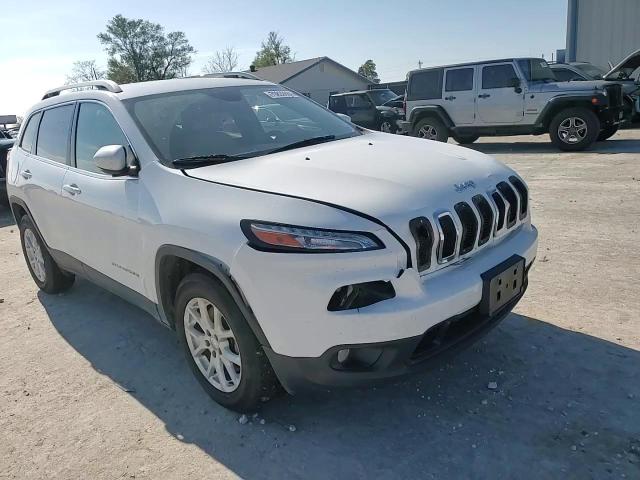 2016 Jeep Cherokee Latitude VIN: 1C4PJMCB8GW241540 Lot: 79830884